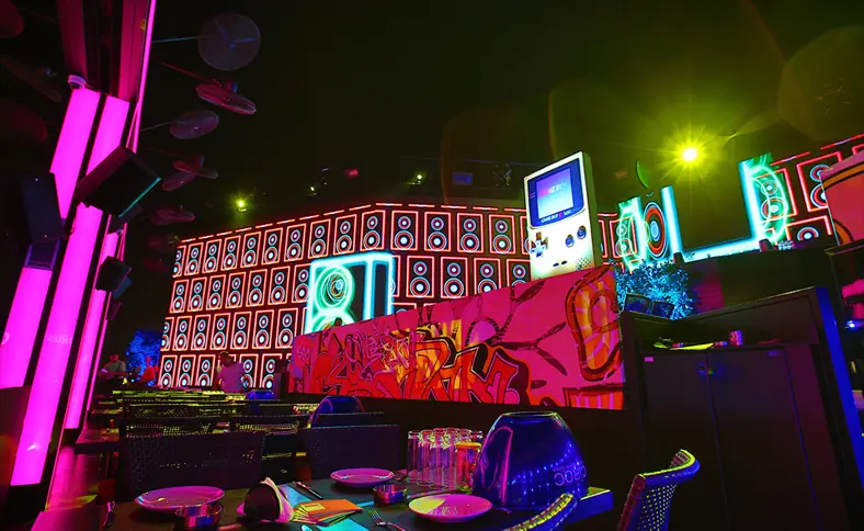 Skybar, invitations: image 1 of 4